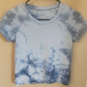 Lululemon Athletica Blue Gray Crop T-Shirt